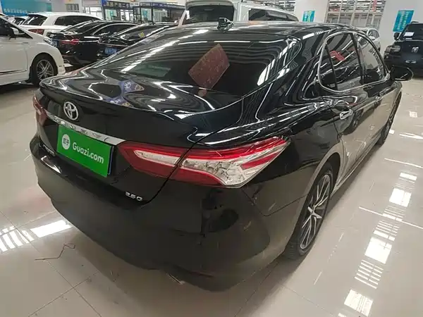 Toyota Camry 2021