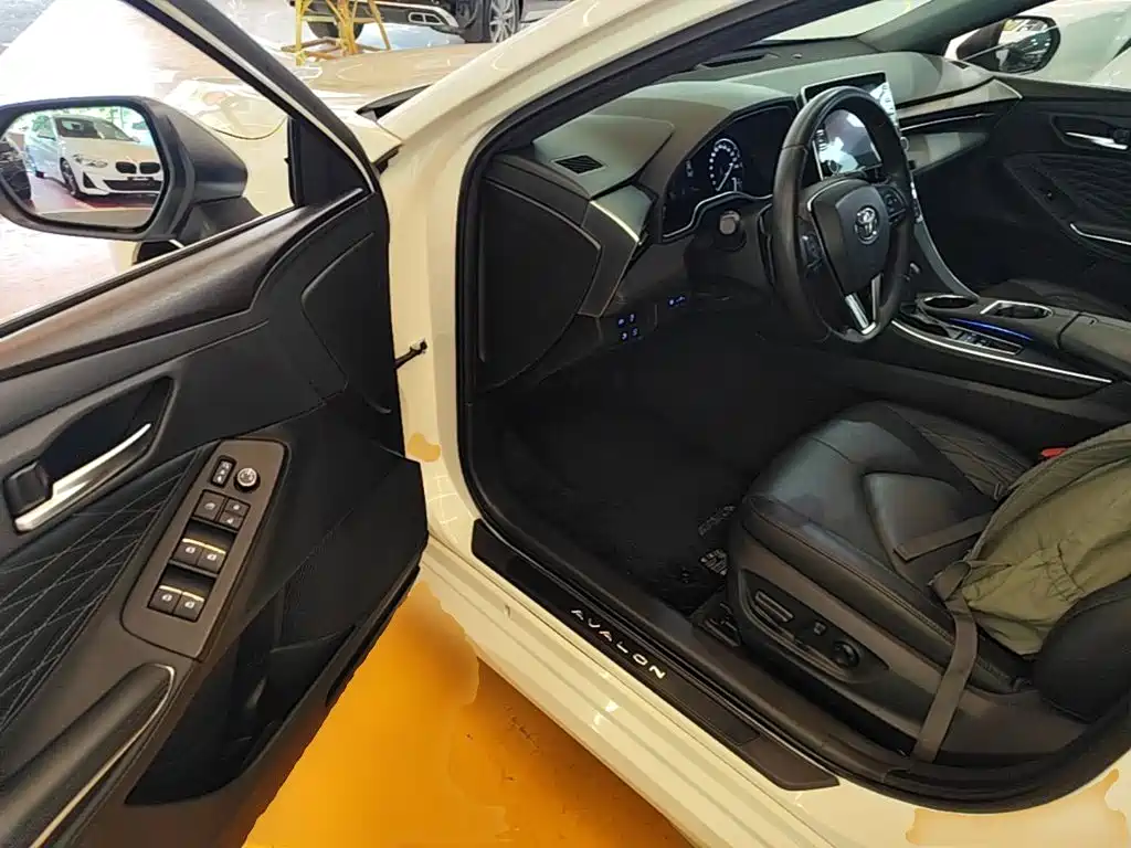 Toyota Avalon 2020 — фото 16