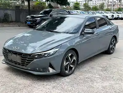 Hyundai Elantra 2023