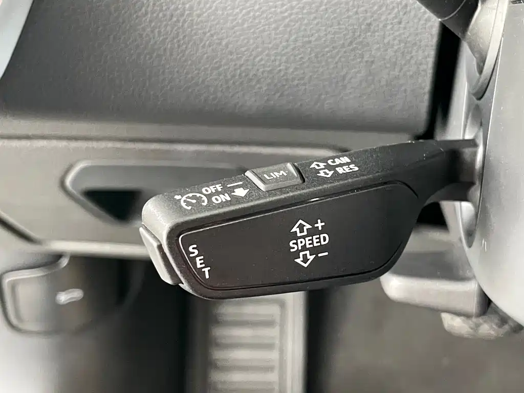 Audi A6L 2023 — фото 23