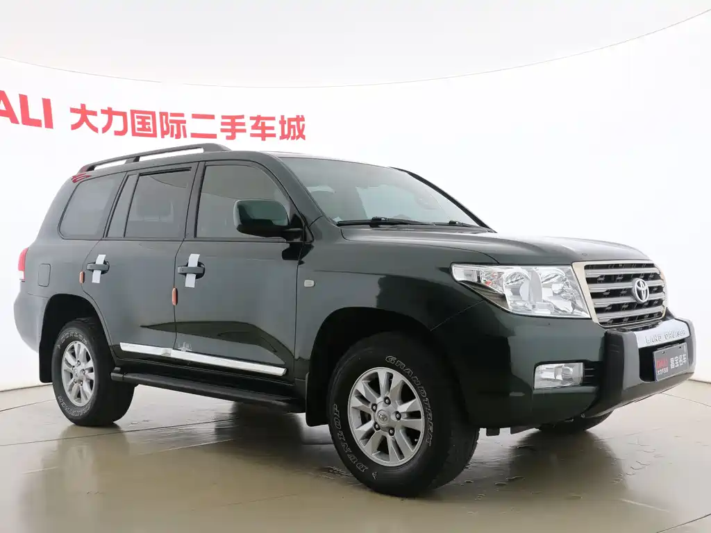 Toyota Land Cruiser 2011 — фото 4