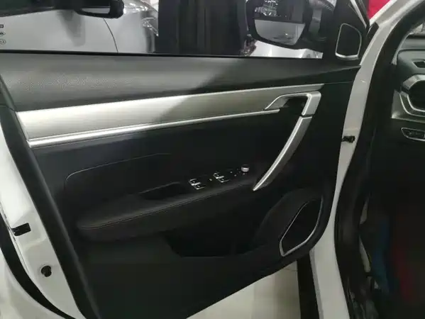 Geely Binyue 2025