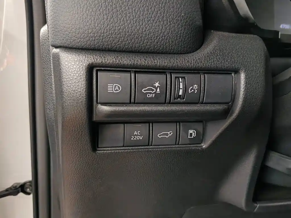 Toyota Prado 2025 — фото 10