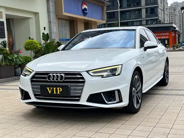 Audi A4L 2019