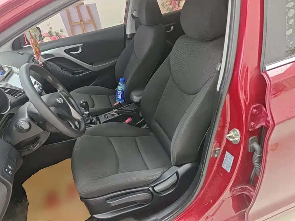 Hyundai Elantra Langdong 2015 — фото 15