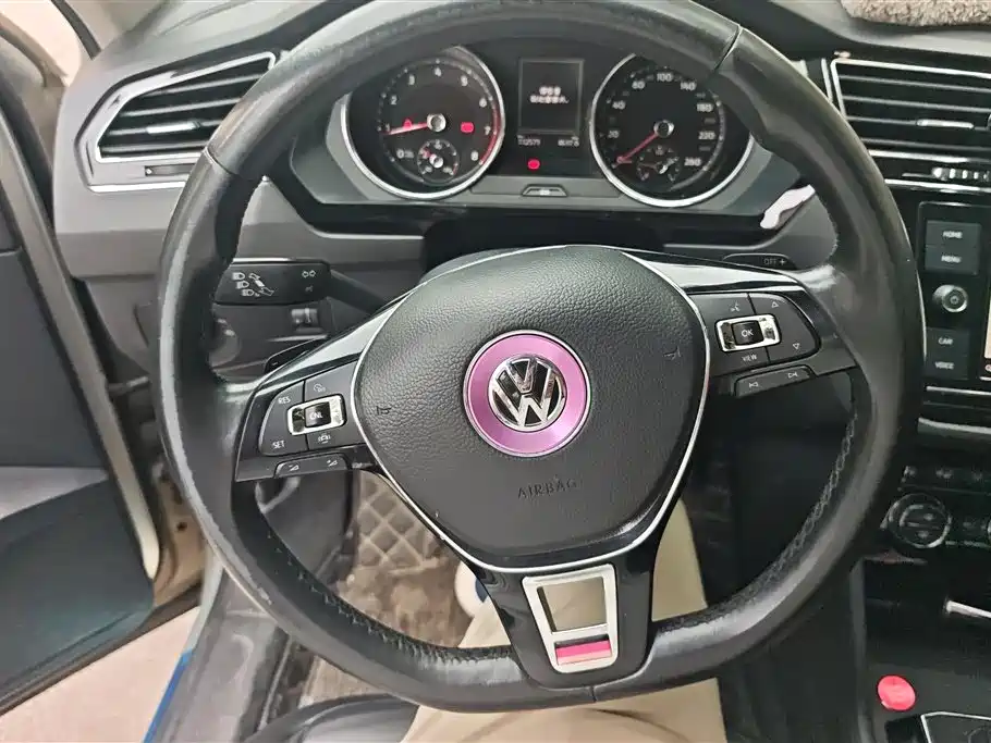Volkswagen Tiguan L 2019 — фото 15