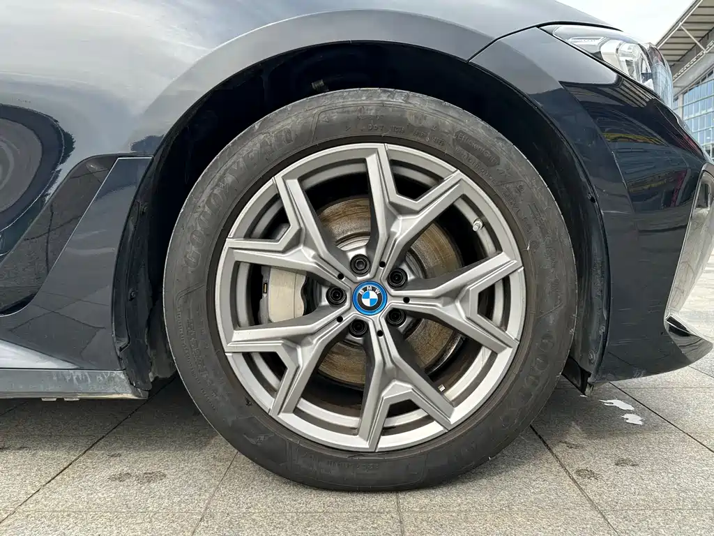 BMW i3 2024 — фото 7