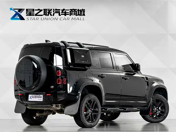 Land Rover Defender 2024
