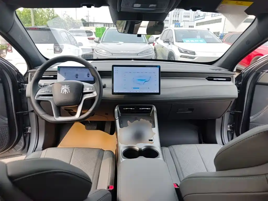 BYD Qin PLUS 2025 — фото 10