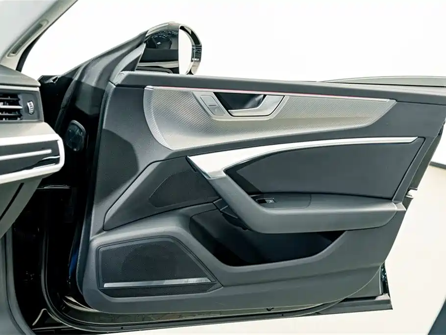 Audi A7 2024 — фото 15