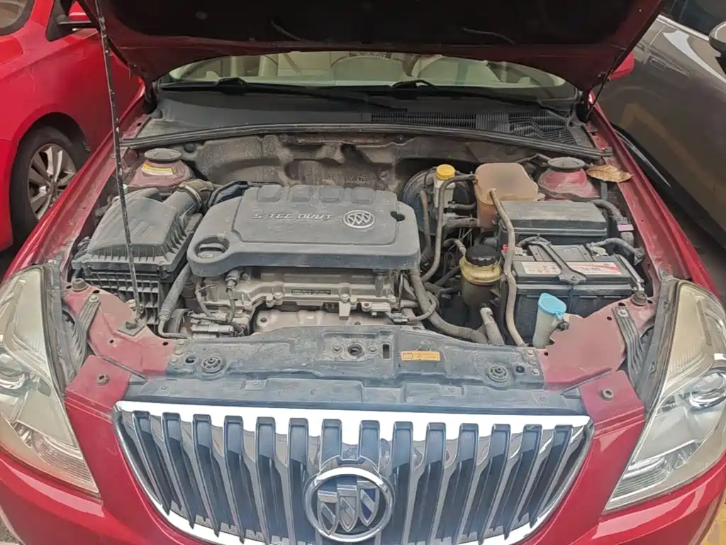 Buick Excelle 2015 — фото 16