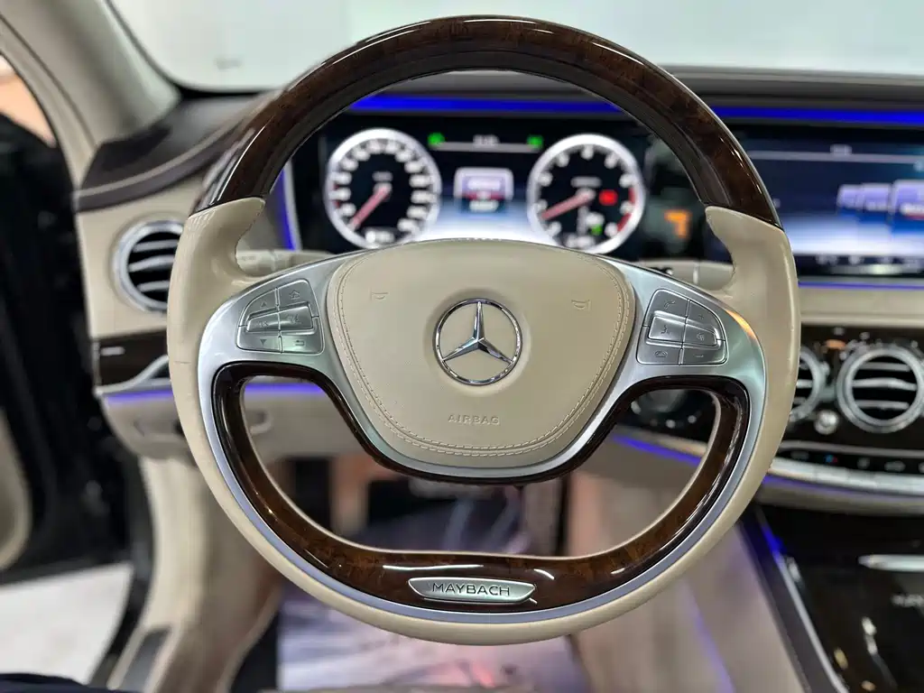Mercedes-Benz Maybach S-Class 2016 — фото 11