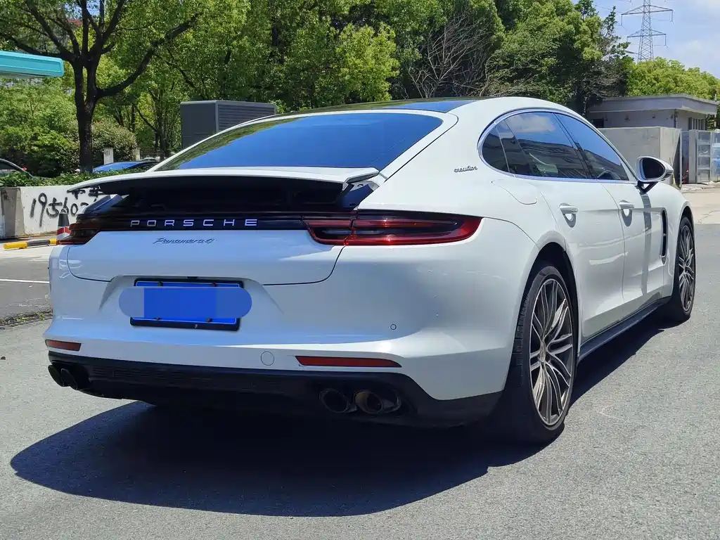 Porsche Panamera 2020 — фото 15