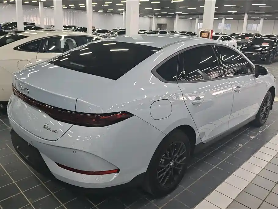 BYD Qin PLUS 2026 — фото 3