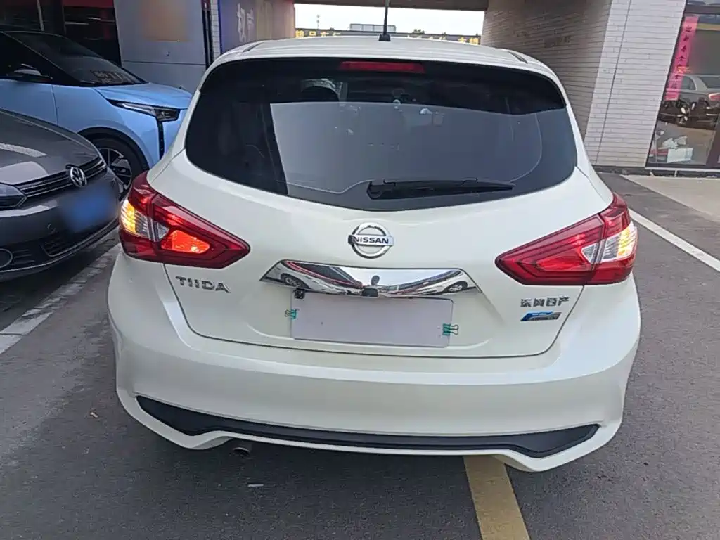 Nissan Tiida 2016