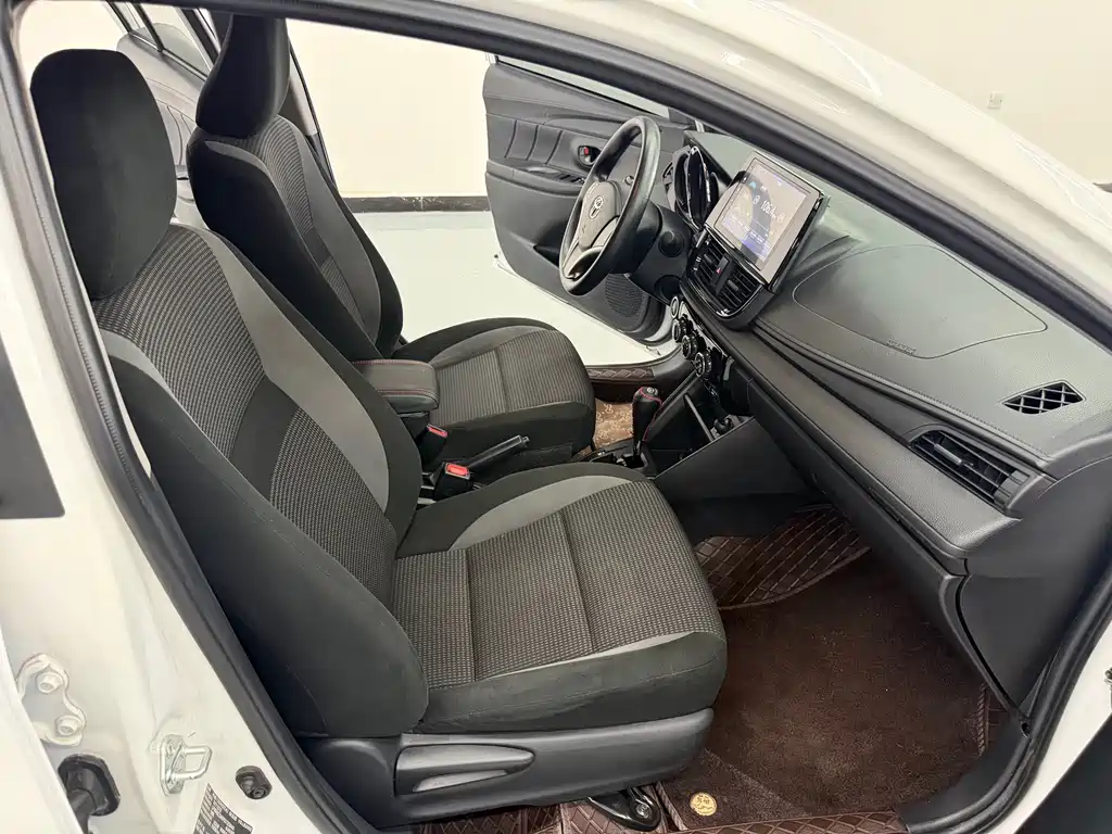 Toyota Vios 2023 — фото 15