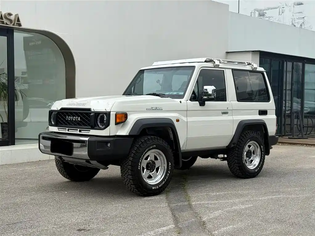 Toyota Land Cruiser 2025 — фото 1
