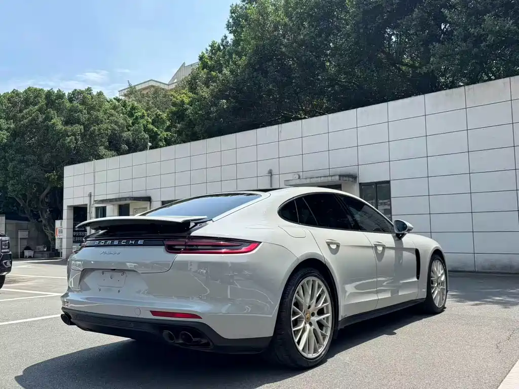 Porsche Panamera 2020 — фото 8