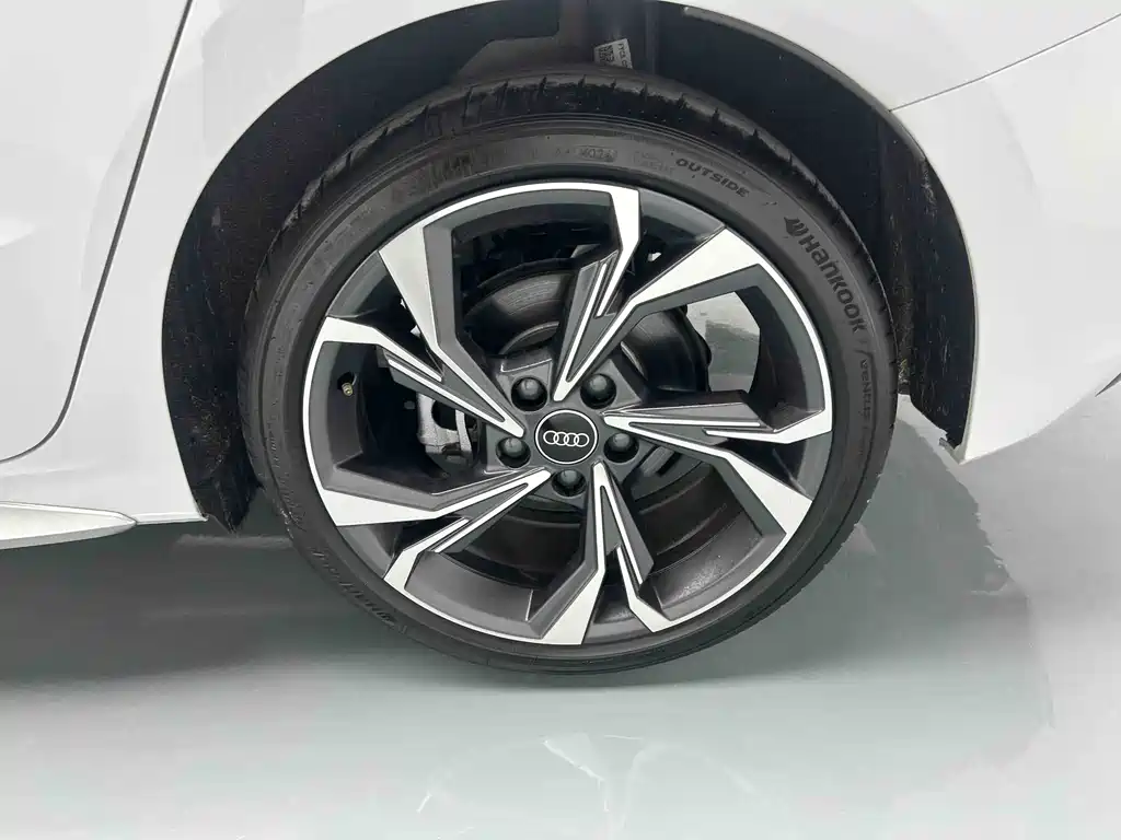 Audi A3 2025 — фото 19