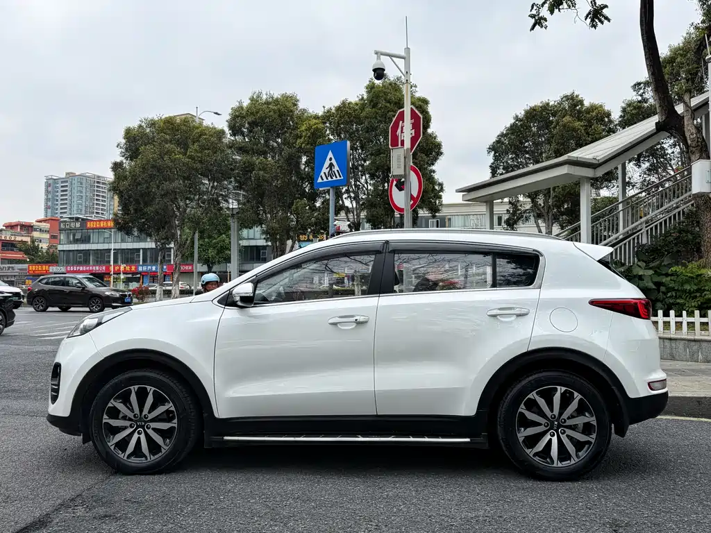 Kia KX5 2017 — фото 4