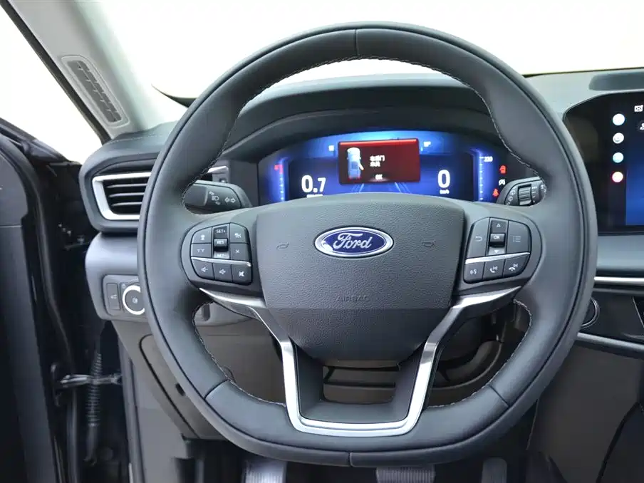 Ford Explorer 2025 — фото 10