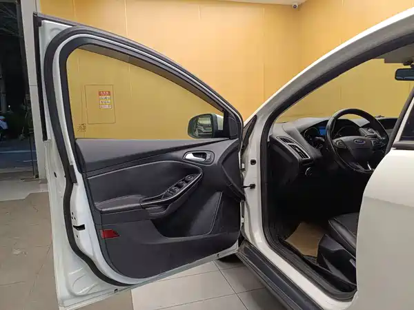 Ford Focus 2015