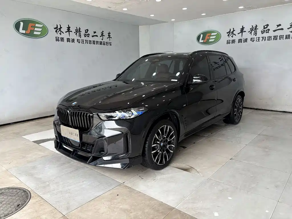 BMW X5 2025 — фото 1
