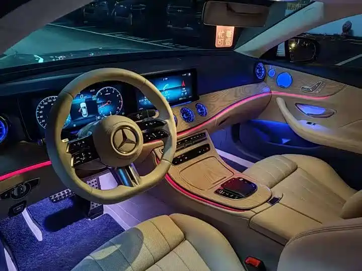 Mercedes-Benz E-Class 2023 — фото 8