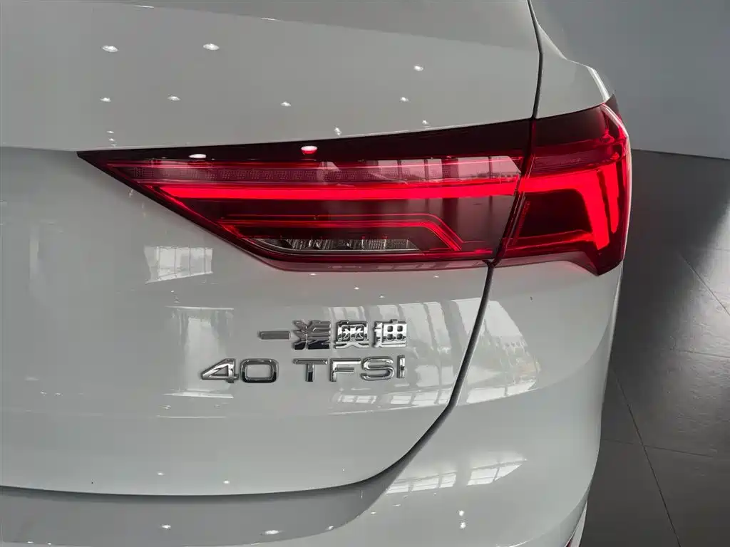 Audi Q3 2025 — фото 7