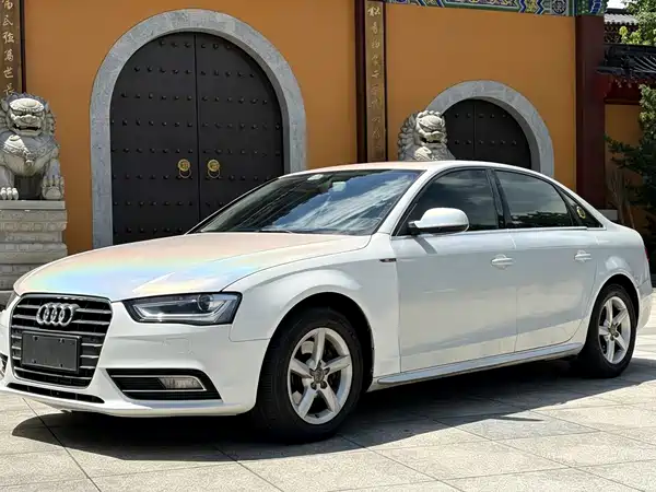 Audi A4L 2014