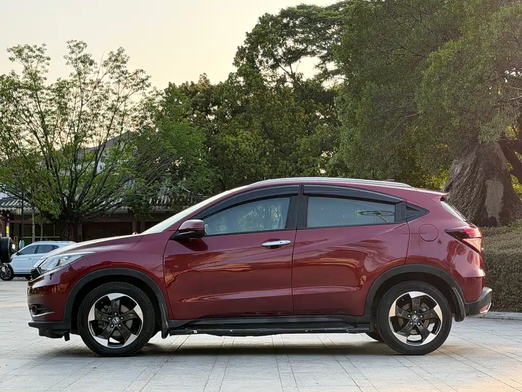 Honda Vezel 2015