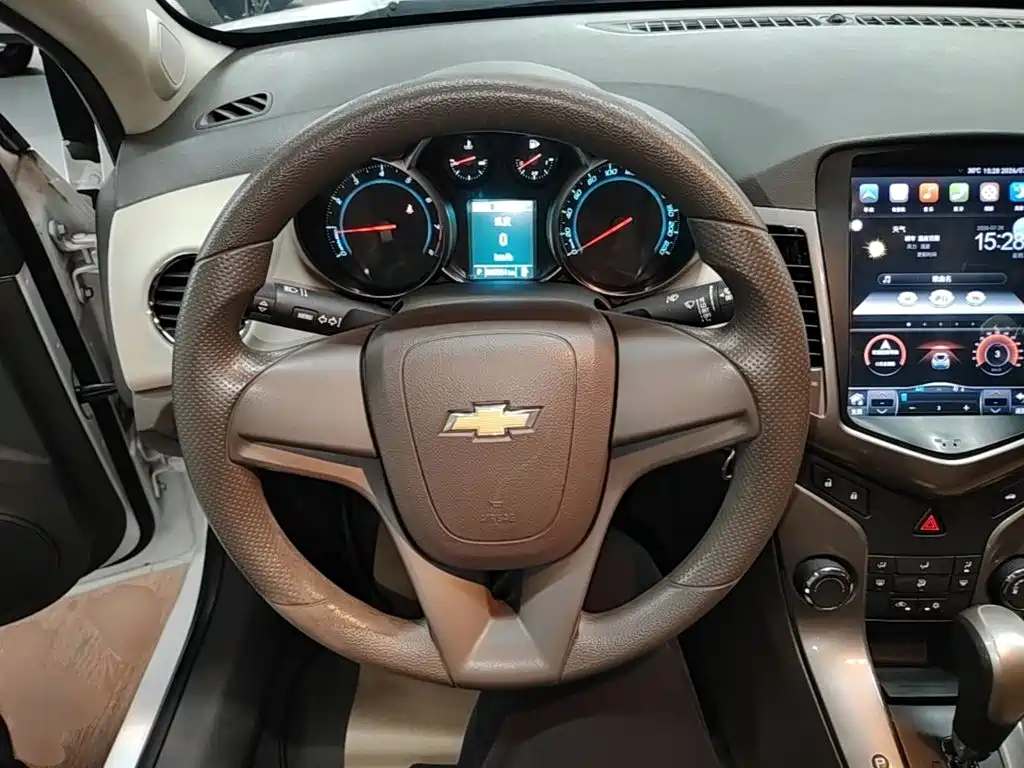 Chevrolet Cruze 2016 — фото 11