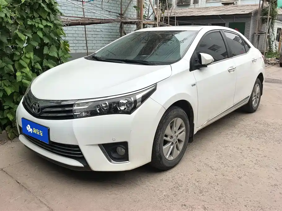 Toyota Corolla 2016 — фото 1