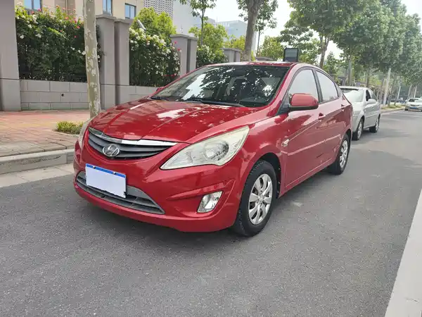 Hyundai Accent 2010