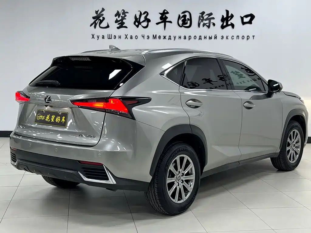 Lexus NX 2020 — фото 4