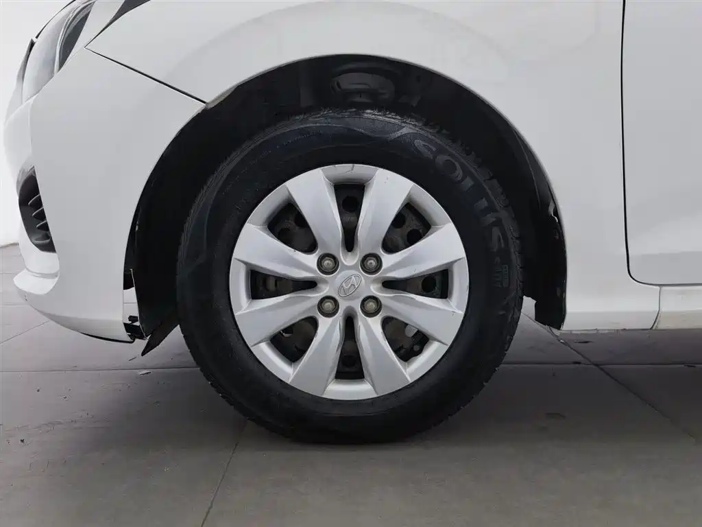 Hyundai Verna 2019 — фото 17