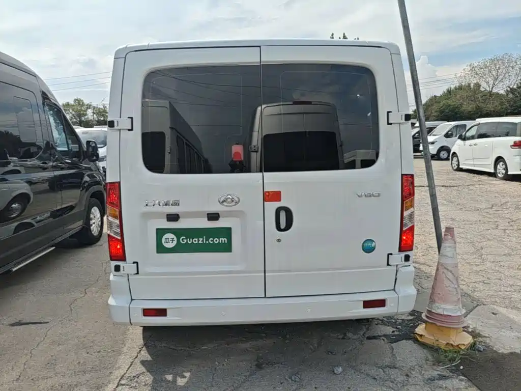 Maxus V80 2024