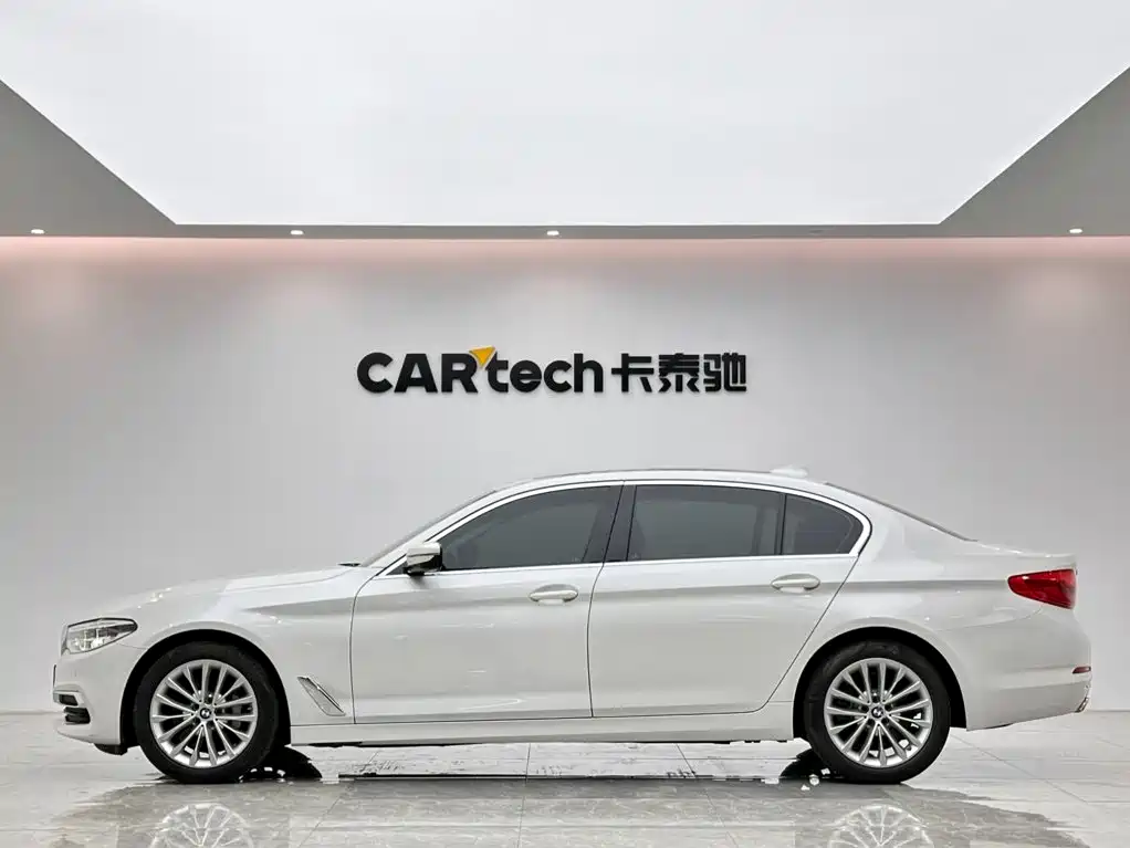 BMW 5 Series 2020