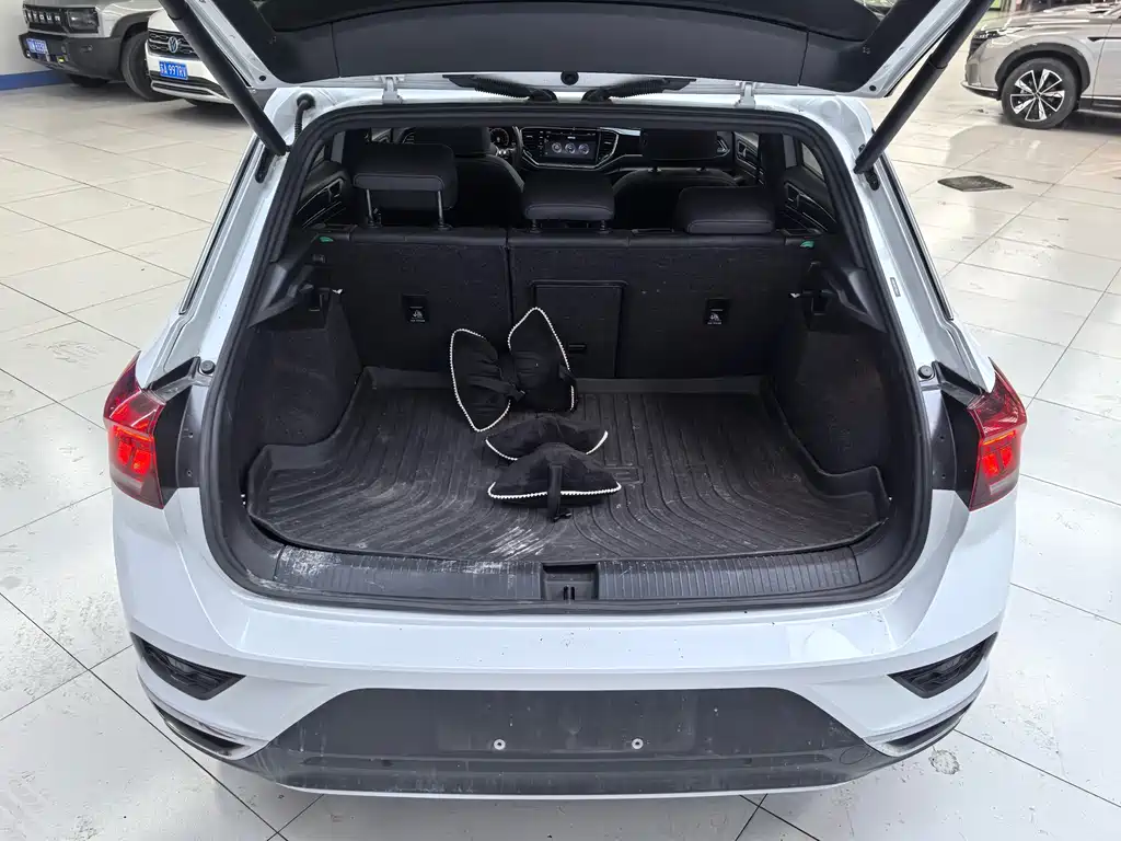 Volkswagen T-Roc 2022 — фото 14