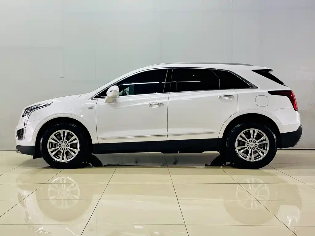 Cadillac XT5 2021 — фото 5