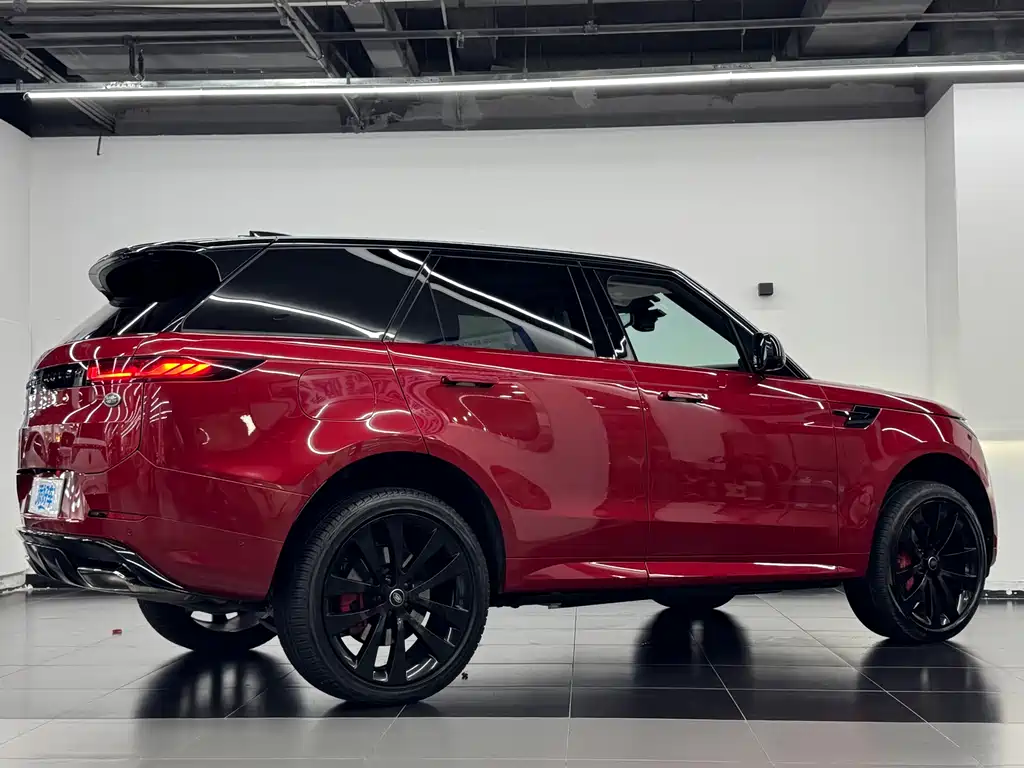 Land Rover Sport PHEV 2025 — фото 15