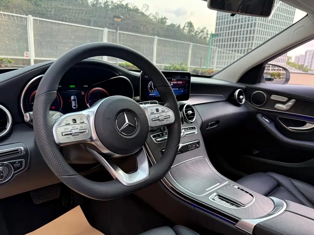 Mercedes-Benz C-Class 2020 — фото 6