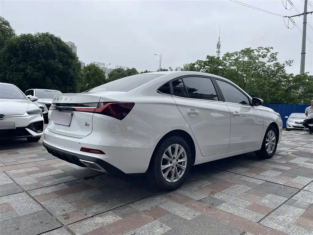 Roewe i5 2025 — фото 12