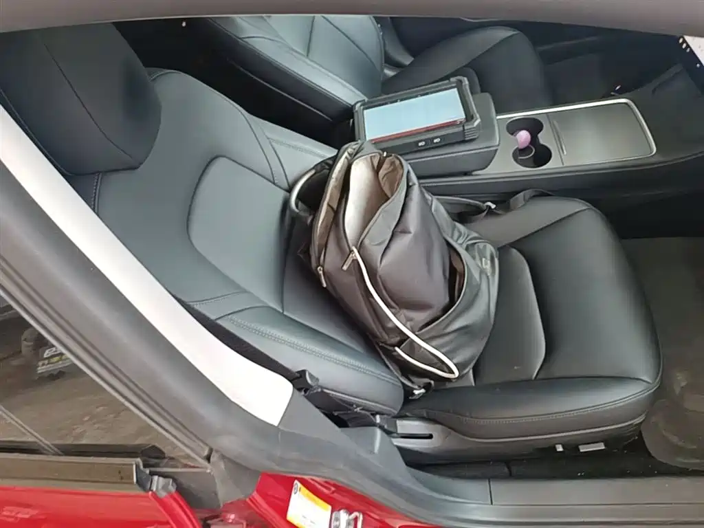 Tesla Model 3 2022 — фото 25