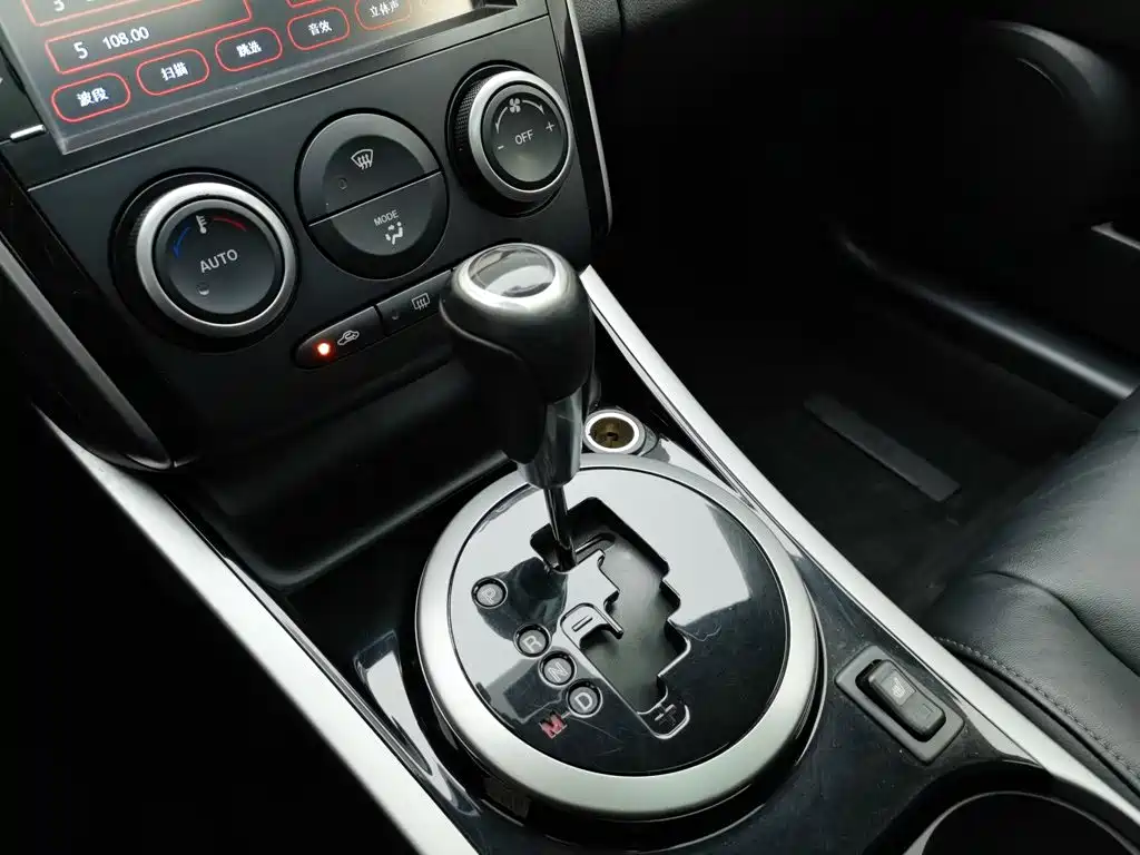 Mazda CX-7 2016 — фото 13