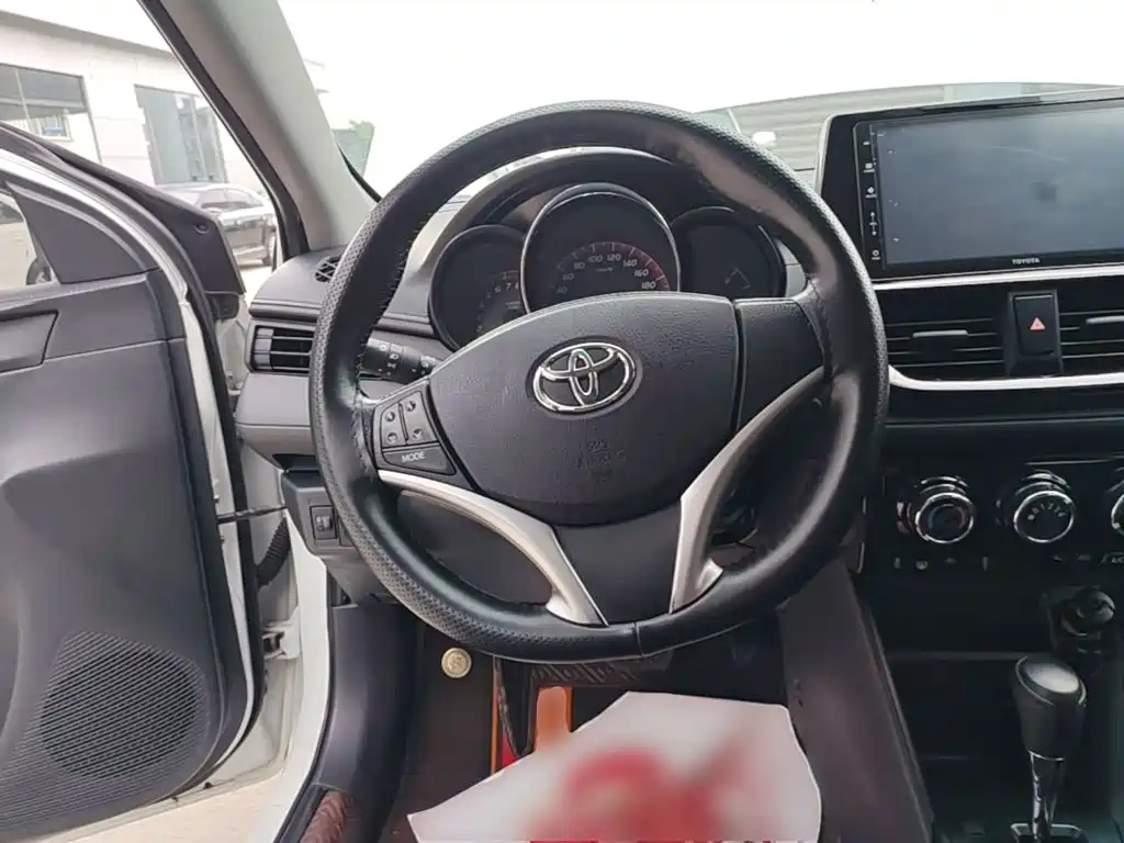 Toyota Vios 2022 — фото 11