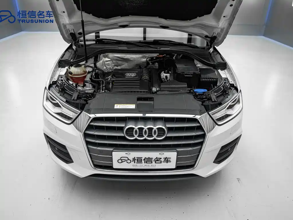 Audi Q3 2016 — фото 19
