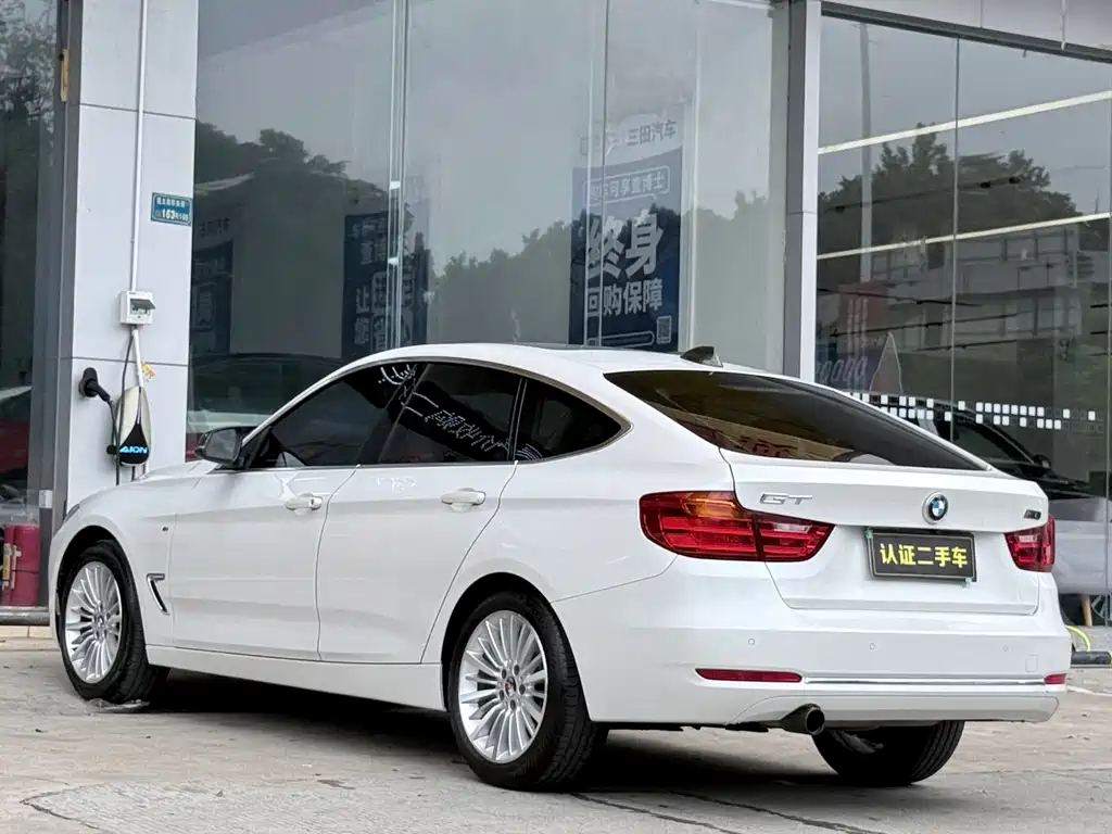 BMW 3 Series GT 2016 — фото 16