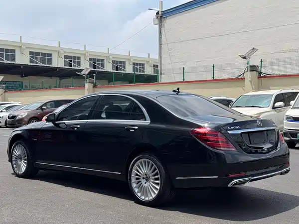 Mercedes-Benz S-Class 2020
