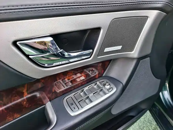Jaguar XF 2009